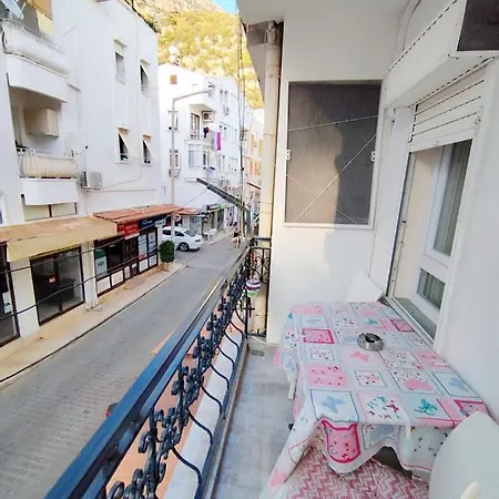 Manolyam 5 .1+1 Apartmán